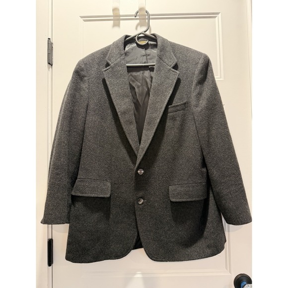 The Unbranded Brand Jackets & Blazers - Vintage 100% Cashmere Blazer Jacket Gray Classic Sport Coat USA Made